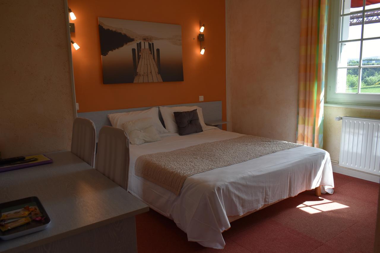 Logis Hotel Beau Site Loubaresse  Exterior foto